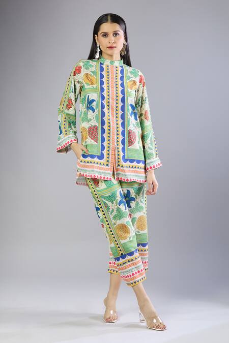 Buy Naintara Bajaj Green Mandarin Collar Printed Kurta Set With Pants Online at Aza Fashions Buy_Naintara Bajaj_Green Mandarin Collar Printed Kurta Set With Pants _Online_at_Aza_Fashions