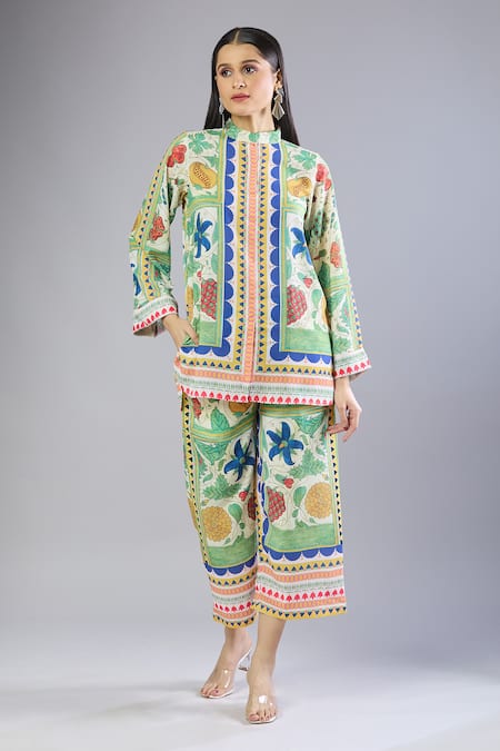 Shop Naintara Bajaj Green Mandarin Collar Printed Kurta Set With Pants Online at Aza Fashions Shop_Naintara Bajaj_Green Mandarin Collar Printed Kurta Set With Pants _Online_at_Aza_Fashions