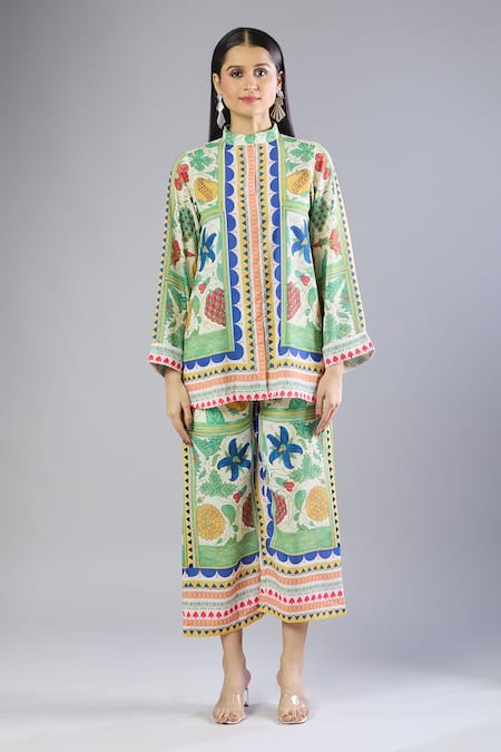 Naintara Bajaj Green Mandarin Collar Printed Kurta Set With Pants at Aza Fashions Naintara Bajaj_Green Mandarin Collar Printed Kurta Set With Pants _at_Aza_Fashions