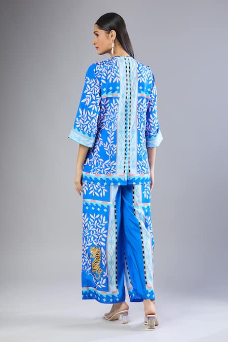 Shop Naintara Bajaj Blue Embroidery Round Neck Abstract Printed Royal Kurta Set at Aza Fashions Shop_Naintara Bajaj_Blue Embroidery Round Neck Abstract Printed Royal Kurta Set _at_Aza_Fashions