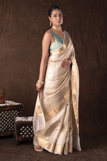 Zal From Benaras Beige Silk Zari Golden Pure Katan Banarasi Saree Set Online at Aza Fashions Zal From Benaras_Beige Silk Zari Golden Pure Katan Banarasi Saree Set _Online_at_Aza_Fashions