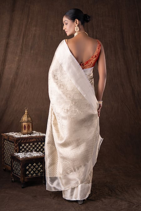 Shop Zal From Benaras White Silk, Kota Doria Brooches Round Pure Katan Brocade Banarasi Saree Set at Aza Fashions Shop_Zal From Benaras_White Silk, Kota Doria Brooches Round Pure Katan Brocade Banarasi Saree Set _at_Aza_Fashions