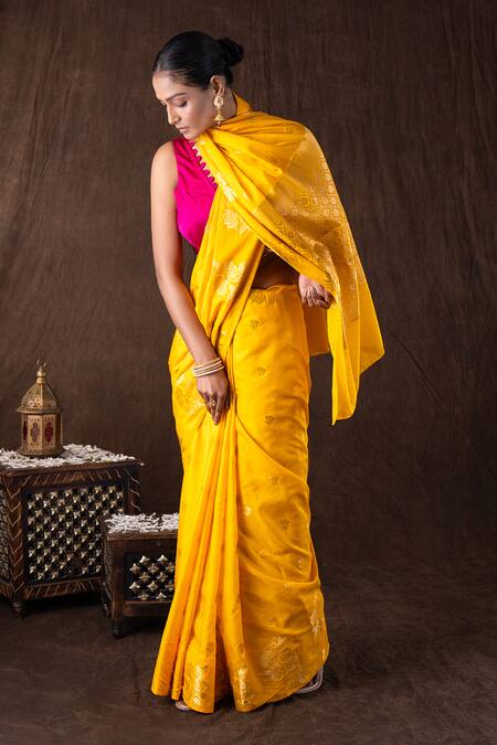 Zal From Benaras Yellow Silk Zari Round Neck Banarasi Saree Set Online at Aza Fashions Zal From Benaras_Yellow Silk Zari Round Neck Banarasi Saree Set _Online_at_Aza_Fashions