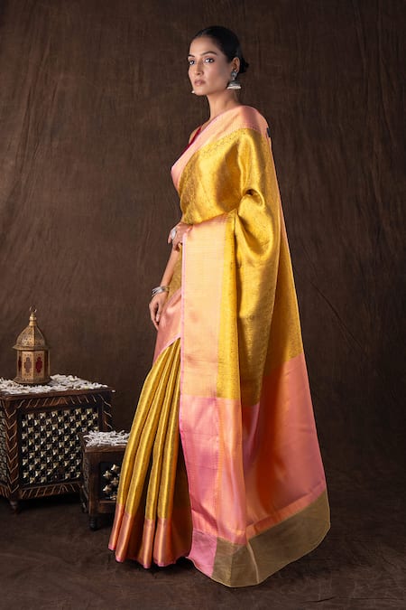 Zal From Benaras Gold Silk Zari Round Neck Golden-pink Brocade Banarasi Saree Set Online at Aza Fashions Zal From Benaras_Gold Silk Zari Round Neck Golden-pink Brocade Banarasi Saree Set _Online_at_Aza_Fashions