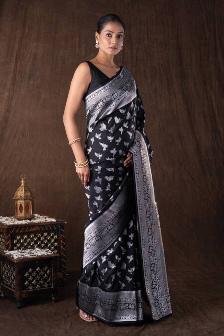Buy Zal From Benaras Black Silk Embroidery Pure Banarasi Handloom Saree Set Online at Aza Fashions Buy_Zal From Benaras_Black Silk Embroidery Pure Banarasi Handloom Saree Set _Online_at_Aza_Fashions
