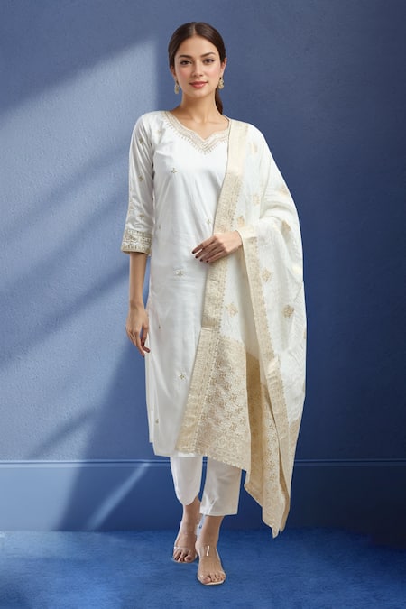 Samyukta Singhania White Hand Embroidered Kurta Set 
