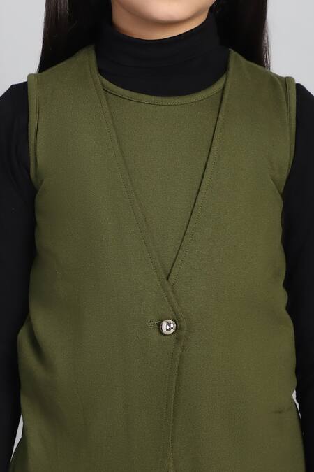 Petite Pomme_Green Cotton Single Button Flap Jumpsuit _at_Aza_Fashions