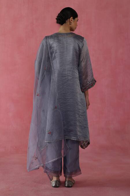 Begum Gray Silk, Organza Zari, Sequins, Embroidery Round Neck Phirni Kurta Set at Aza Fashions Begum_Gray Silk, Organza Zari, Sequins, Embroidery Round Neck Phirni Kurta Set _at_Aza_Fashions