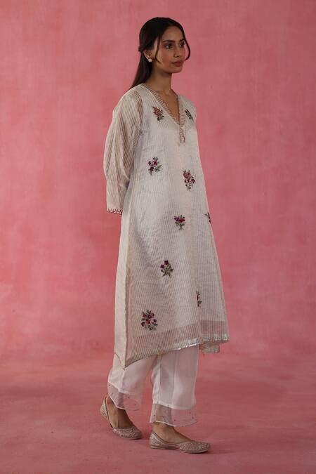Buy_Begum_Ivory Silk, Organza Sequins, Gota Patti, Embroidery Zari Shakkar Kurta Set _Online_at_Aza_Fashions