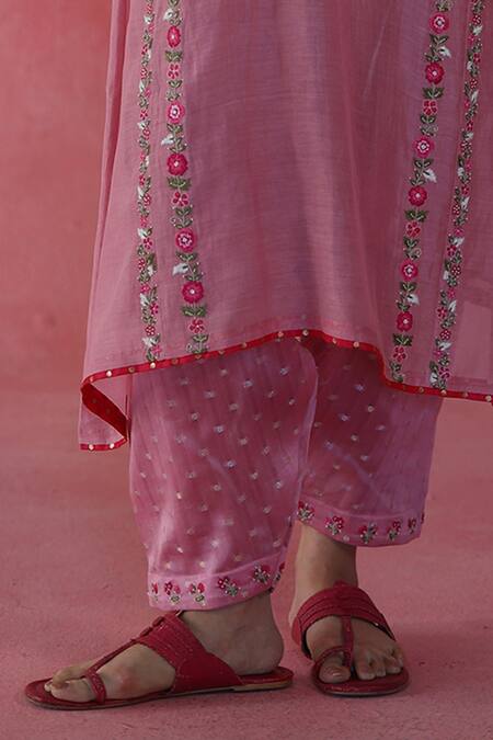 Begum Pink Chanderi Silk, Cotton, Organza Embroidery, Beads Round Neck Kulfi Kurta Set Online at Aza Fashions Begum_Pink Chanderi Silk, Cotton, Organza Embroidery, Beads Round Neck Kulfi Kurta Set _Online_at_Aza_Fashions