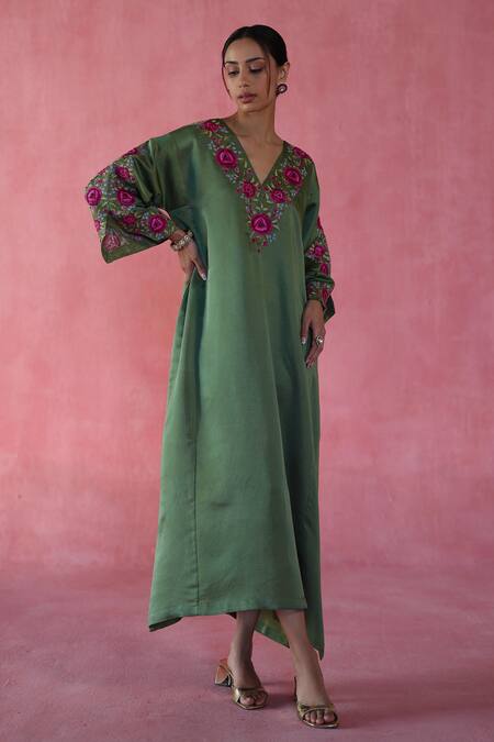 Begum Green Embroidery V-neck Sheermal Kaftan Online at Aza Fashions Begum_Green Embroidery V-neck Sheermal Kaftan _Online_at_Aza_Fashions