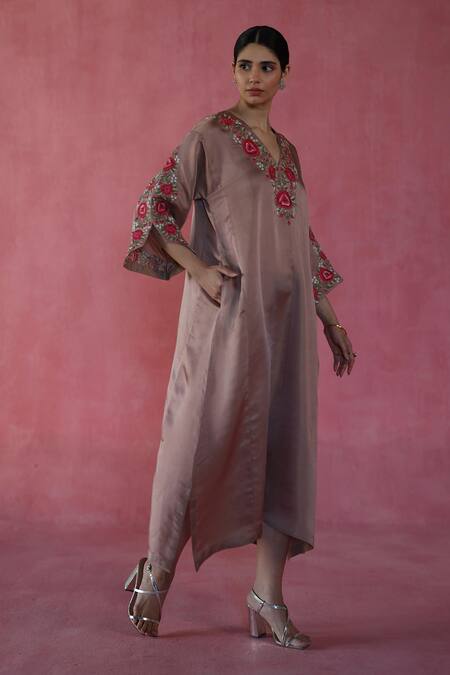 Begum_Beige Silk Embroidery V-neck Dola Sheermal Kaftan _Online_at_Aza_Fashions
