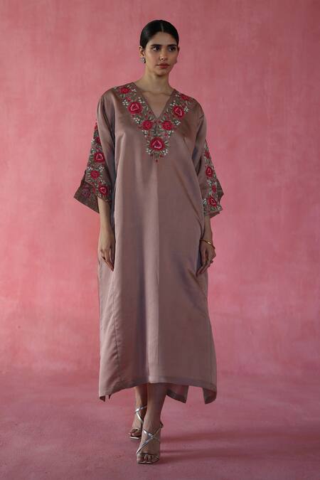 Buy_Begum_Beige Silk Embroidery V-neck Dola Sheermal Kaftan _Online_at_Aza_Fashions