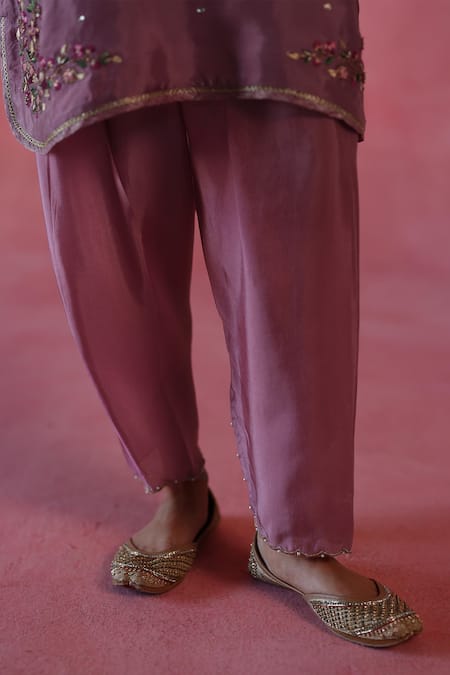 Buy_Begum_Purple Silk Embroidery Split V-neck Plum Kewra Kurta Set _Online_at_Aza_Fashions