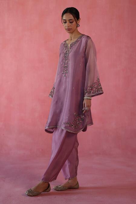 Shop_Begum_Purple Silk Embroidery Split V-neck Plum Kewra Kurta Set _Online_at_Aza_Fashions