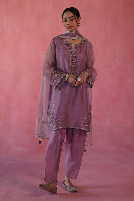 Begum_Purple Silk Embroidery Split V-neck Plum Kewra Kurta Set _at_Aza_Fashions