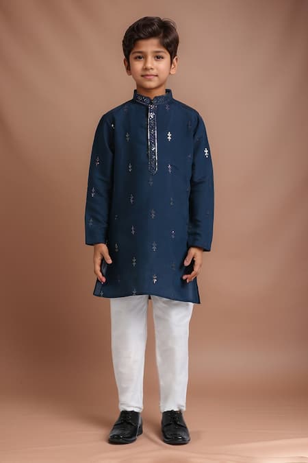 Arihant Rai Sinha Blue Silk Embroidered Kurta Set 