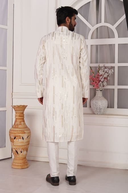 Arihant Rai Sinha_Cream Silk Embroidery Kurta Set With Aligadhi Pant _Online_at_Aza_Fashions
