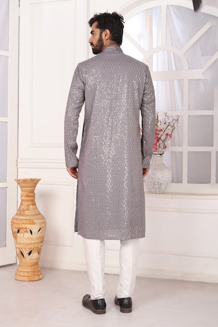 Arihant Rai Sinha Purple Embroidered Kurta Set With Aligadhi Pant 