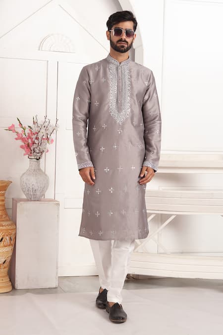 Arihant Rai Sinha_Gray Silk, Chanderi Mirrors, Embroidery Grey Kurta Set With Aligadhi Pant _Online_at_Aza_Fashions