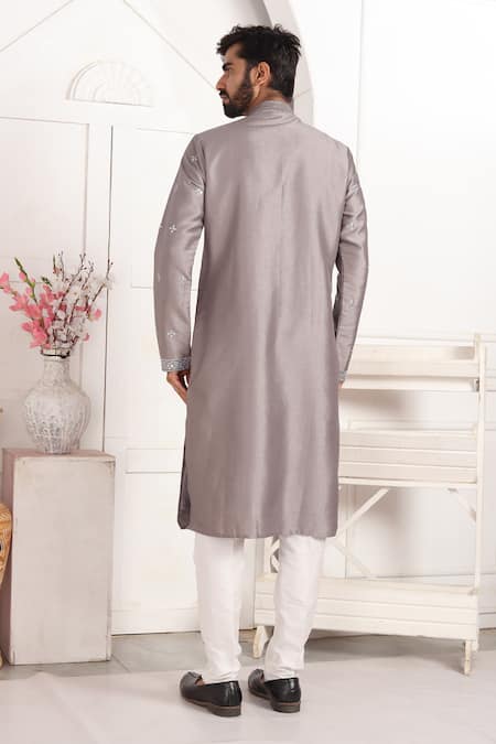 Arihant Rai Sinha Grey Embroidered Kurta Set With Aligadhi Pant 