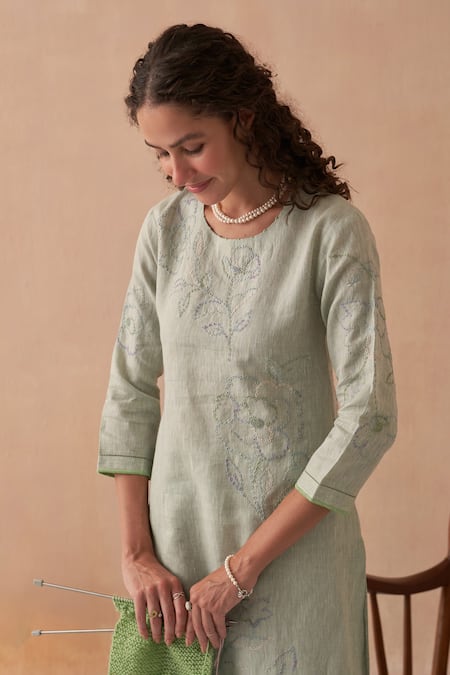 Shop_Kasturi Kundal_Green Linen Embroidery Round Neck Kurta Set _Online_at_Aza_Fashions