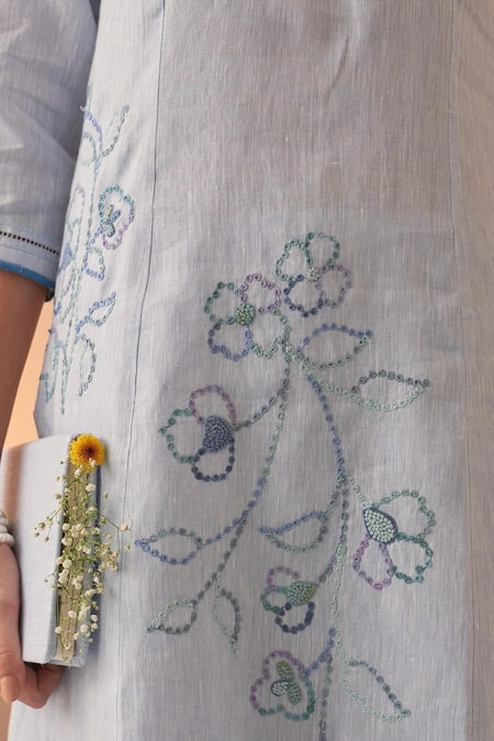 Buy_Kasturi Kundal_Blue Linen Embroidery Open Neck Kurta Set _Online_at_Aza_Fashions