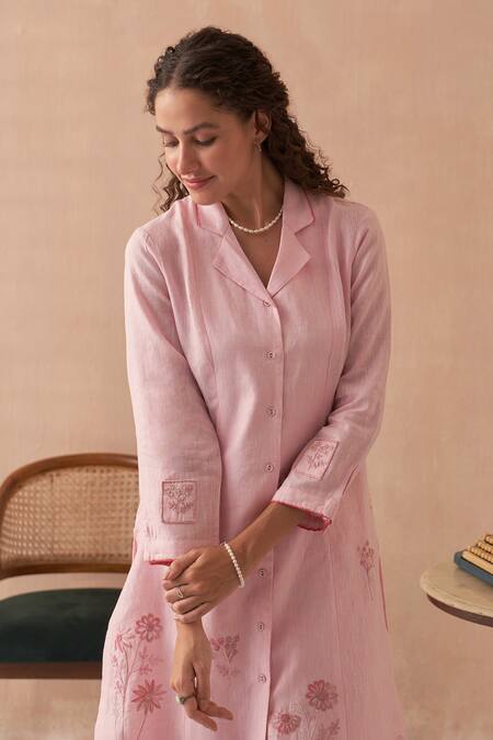 Kasturi Kundal_Pink Linen Embroidery Collared Floral Kurta Set _Online_at_Aza_Fashions