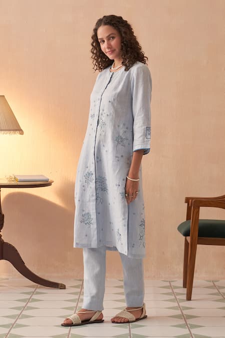 Kasturi Kundal_Blue Linen Embroidery Round Neck Powder Kurta Set _Online_at_Aza_Fashions
