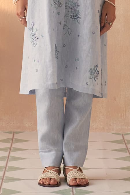 Buy_Kasturi Kundal_Blue Linen Embroidery Round Neck Powder Kurta Set _Online_at_Aza_Fashions