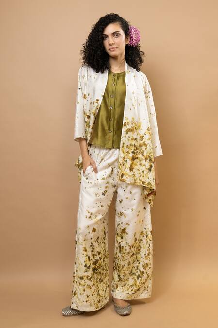 Shop Krishna Mehta Olive Green Silk Open Neck Ombre Jacket Online at Aza Fashions Shop_Krishna Mehta_Olive Green Silk Open Neck Ombre Jacket _Online_at_Aza_Fashions