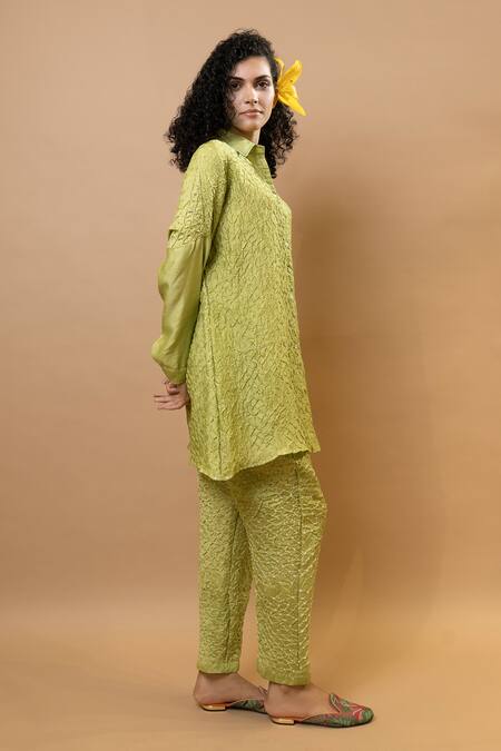 Buy_Krishna Mehta_Green Silk Collared Bandhej Tunic And Narrow Pants Set _Online_at_Aza_Fashions