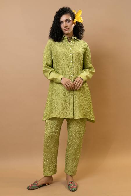 Krishna Mehta_Green Silk Collared Bandhej Tunic And Narrow Pants Set _at_Aza_Fashions
