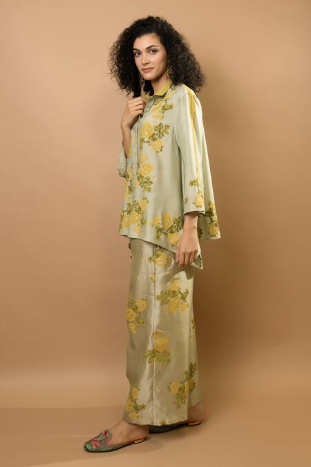 Krishna Mehta_Green Chanderi, Modal Embroidery Collared Pistag Rosettes Block-printed Pant Set _Online_at_Aza_Fashions
