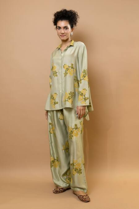 Krishna Mehta_Green Chanderi, Modal Collared Pistage Rosettes Block-printed Pant Set _at_Aza_Fashions