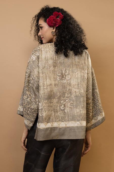 Shop_Krishna Mehta_Beige Silk Embroidery Round Neck Patchwork-embroidered Short Jacket _at_Aza_Fashions