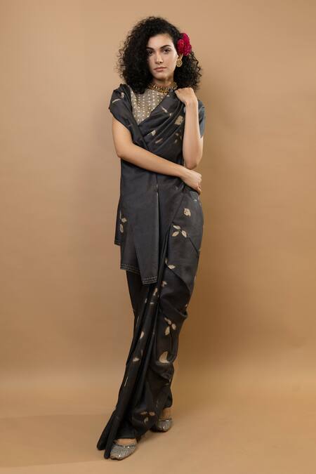 Krishna Mehta_Black Silk Embroidery Round Neck Neelkanth Leaves Printed Saree Set _Online_at_Aza_Fashions