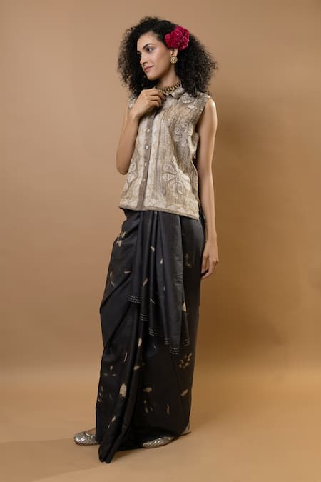 Krishna Mehta_Black Silk Embroidery Round Neck Neelkanth Leaves Printed Saree Set _at_Aza_Fashions