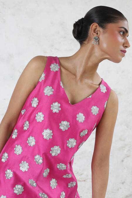 Buy_Saksham & Neharicka_Pink Cotton, Silk Embroidery V-neck Floral Co-ord Set _Online_at_Aza_Fashions