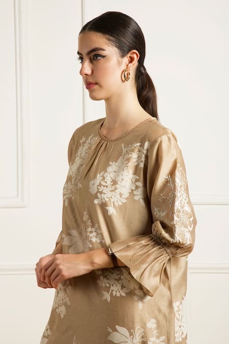 Buy_Arcvsh By Pallavi Singh_Beige Silk, Chanderi, Organza Embroidery Round Neck Discharge Print Kurta Set 