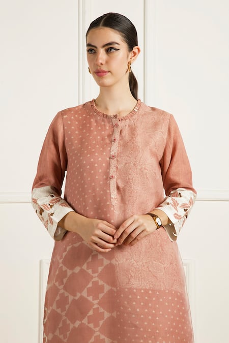 Shop_Arcvsh By Pallavi Singh_Peach Linen, Organza Embroidery Round Neck Almond Discharge Print Kurta Set _Online_at_Aza_Fashions