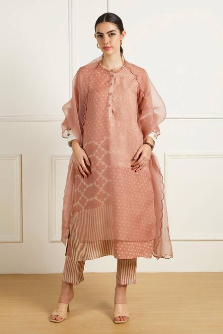 Arcvsh By Pallavi Singh_Peach Linen, Organza Embroidery Round Neck Almond Discharge Print Kurta Set _at_Aza_Fashions