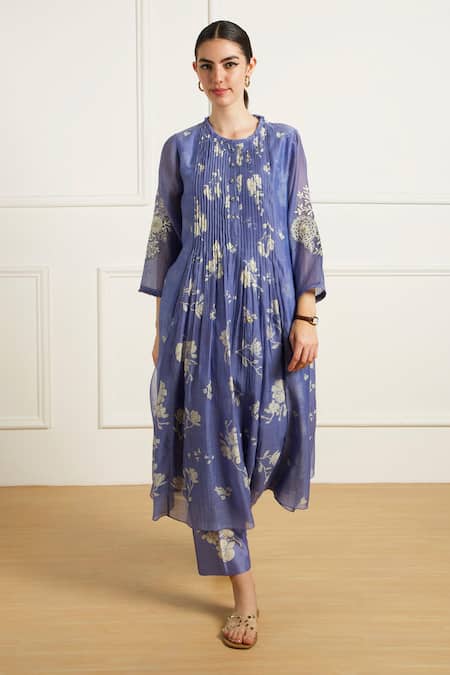 Arcvsh By Pallavi Singh_Blue Muslin, Silk Embroidery Round Twilight Pleated Tunic And Printed Pants Set _at_Aza_Fashions