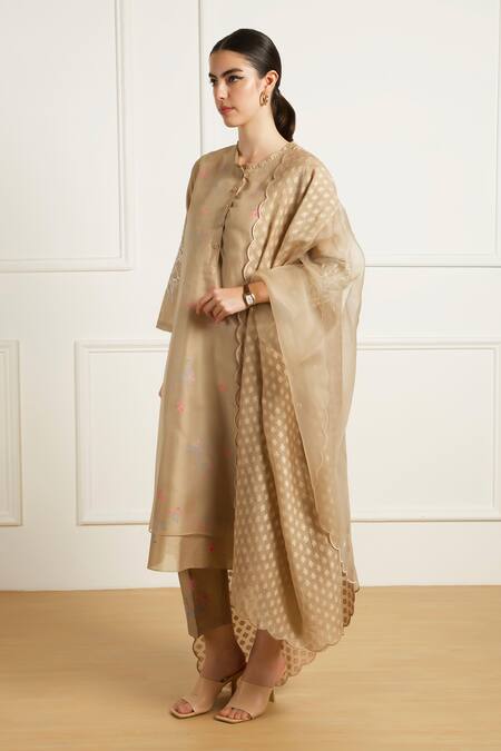 Shop Arcvsh By Pallavi Singh Beige Silk, Chanderi Embroidery Round Neck Dori Kurta Set Online at Aza Fashions Shop_Arcvsh By Pallavi Singh_Beige Silk, Chanderi Embroidery Round Neck Dori Kurta Set _Online_at_Aza_Fashions