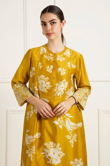 Arcvsh By Pallavi Singh Yellow Silk, Chanderi Embroidery Round Neck Ochre Discharge Print Kurta Set at Aza Fashions Arcvsh By Pallavi Singh_Yellow Silk, Chanderi Embroidery Round Neck Ochre Discharge Print Kurta Set _at_Aza_Fashions