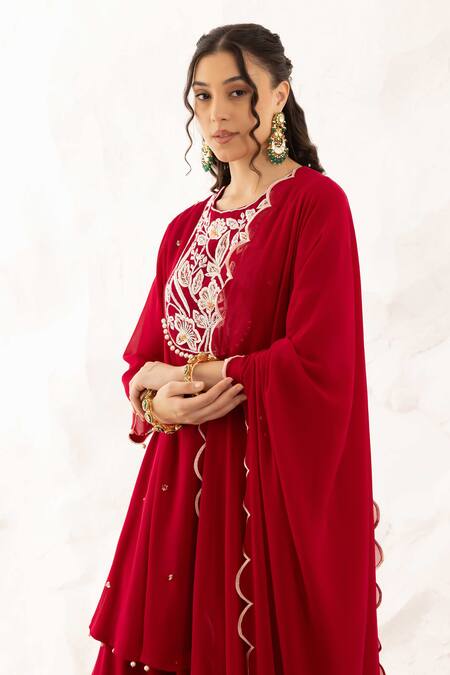 Ajiesh Oberoi_Red Georgette Sequins Round Neck Floral Yoke Peplum Kurta Set _Online_at_Aza_Fashions