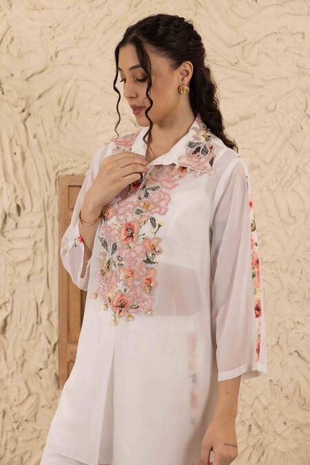 Ajiesh Oberoi_Ivory Georgette, Organza Embroidery Collared Kurta Set _Online_at_Aza_Fashions