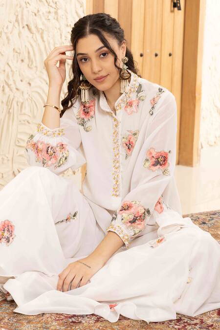Ajiesh Oberoi Ivory Georgette, Muslin Embroidery, Applique Mandarin Collar Floral Kurta Set at Aza Fashions Ajiesh Oberoi_Ivory Georgette, Muslin Embroidery, Applique Mandarin Collar Floral Kurta Set _at_Aza_Fashions