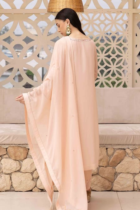 Shop Ajiesh Oberoi Peach Georgette, Muslin Embroidery V-neck Dori Kurta Set at Aza Fashions Shop_Ajiesh Oberoi_Peach Georgette, Muslin Embroidery V-neck Dori Kurta Set _at_Aza_Fashions