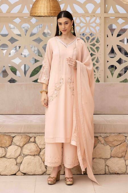 Buy Ajiesh Oberoi Peach Georgette, Muslin Embroidery V-neck Dori Kurta Set Online at Aza Fashions Buy_Ajiesh Oberoi_Peach Georgette, Muslin Embroidery V-neck Dori Kurta Set _Online_at_Aza_Fashions